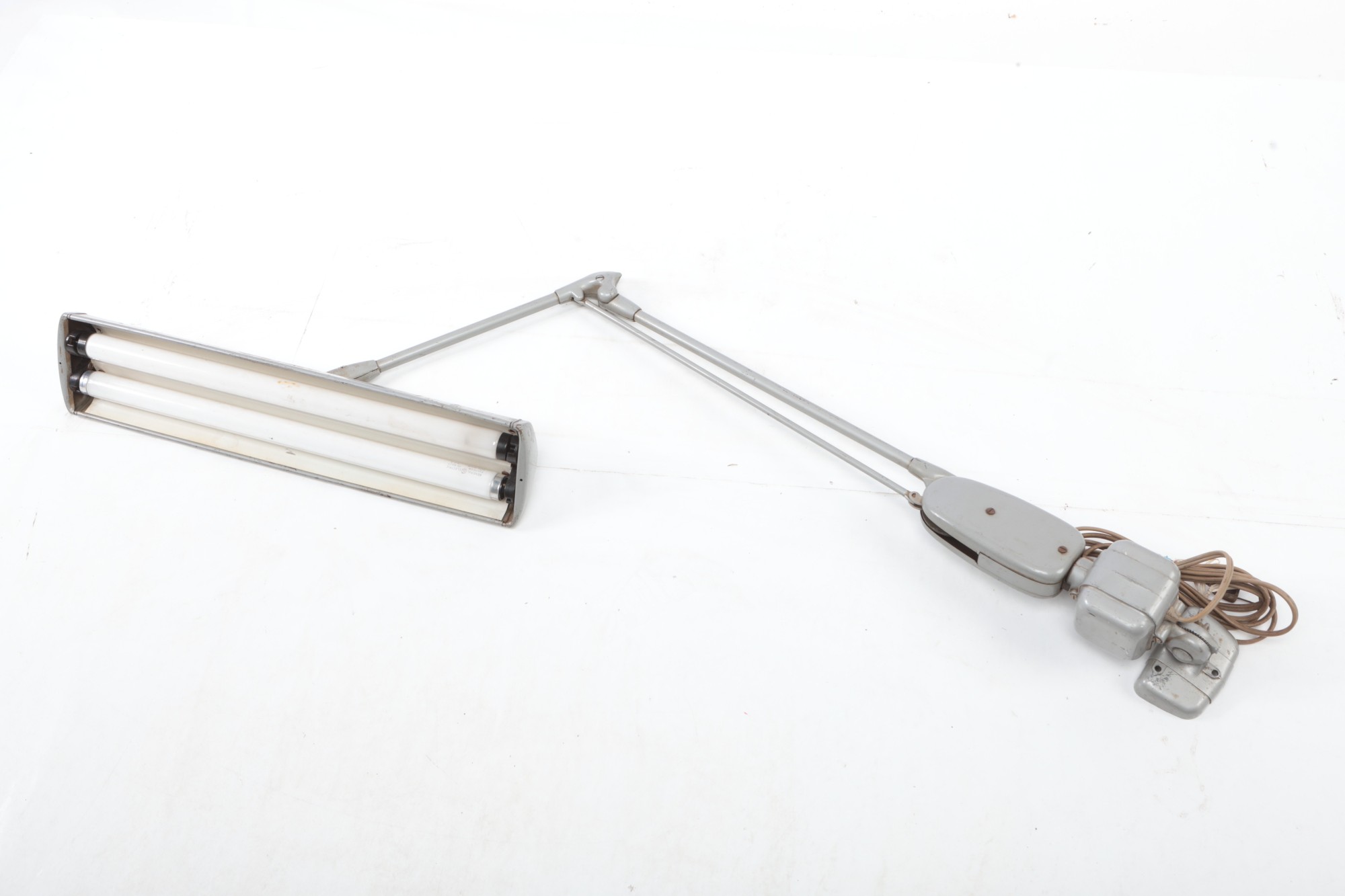 Vintage Mid-Century Dazor MFG. Corp Desk Lamp (Model 2124) #236068 ...