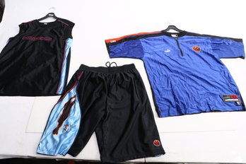 NY Knicks Shorts And Shirts Size XL