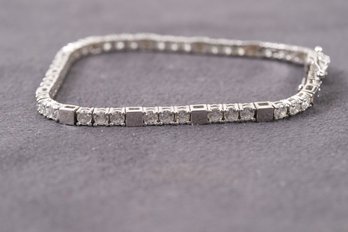 Sterling Silver Women's Tennis Bracelet With Clear Stones