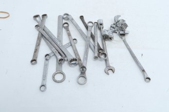 Assorted Craftsman Socket Wrenches In Various Sizes