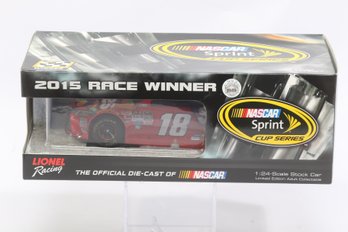 Lionel Racing NASCAR #18 Kyle Busch Die-Cast Car  2015 Race Winner  Sprint Cup Series