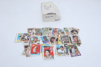 Lot Of 210 2002 Topps Baseball Archives & 2003 Fan Favorites With A Certified Autograph Of Tommy John