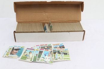 800 Count Box Of Topps 1977 Baseball Cards