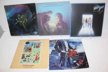 5 Album Group - 3 By Moody Blues, 1 By Yes, 1 By Renaissance