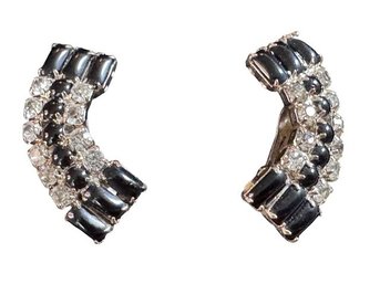 VINTAGE Elegant Black Baguette And Clear Rhinestone Curved Clip-On Earrings, C. 1950s-1960s