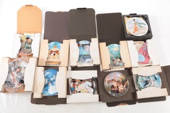 Grouping Of Assorted Collector Plates