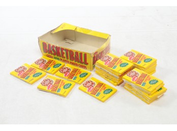 18 Sealed Packs Of 1990 Basketball Fleer 15 Cards Per Pack
