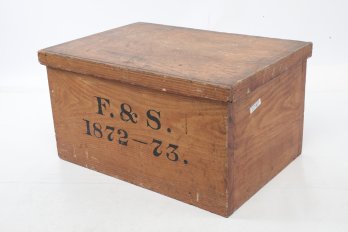 Vintage Wooden Double Hinged Box 10x20' F&S 1872-73