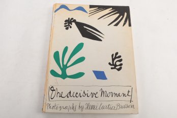 PHOTOGRAPHY CLASSIC  Henri Cartier-Bressons The Decisive Moment (1952)
