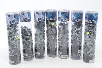 7 Tubs Of Wicked Duels Astronauts  Figures 102 Piece Each Tub
