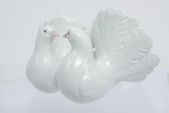 Vintage Lladro Porcelain Figurine 'Couple Of Doves' 1169