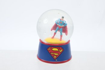 Superman Snow Globe