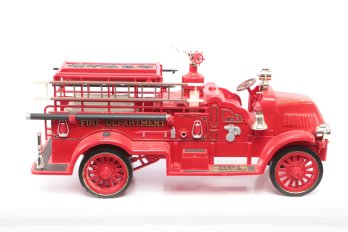 Beam's 'Bulldog' Mac 1917 Model AC Firetruck #3 Porcelain Decanter: Kentucky Straight Burbon Whiskey (750ml)