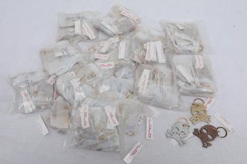 12 Dozen NWT LOLO Glitter Skull Keychains