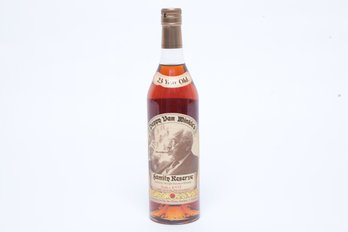 Pappy Van Winkle's Family Reserve 23-year-old Bourbon Whiskey Bottle #K473
