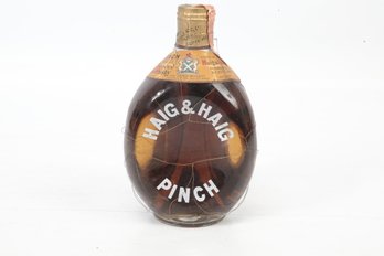 Vintage  Haig & Haig Pinch Blended Scots Whisky 4/5 Quart Bottle