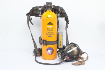 SCOTT SAFETY TANK 2216 PSI UNLOO2 LENGTH 1FT.9' HARNESS And Mask