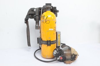 SCOTT SAFETY TANK 2216 PSI UNLOO2 LENGTH 1FT.9' HARNESS And Mask