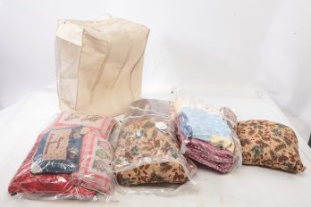 Lot Of Pillows Blankets And More With A Nice Storage Bag.