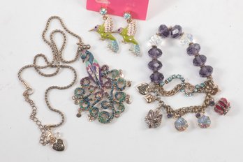 Mixed Lot Vintage BETSEY JOHNSON PEACOCK NECKLACE Fox Bracelet, Pair Hummingbird Earrings