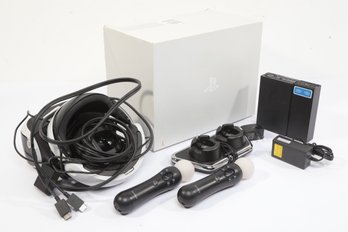 Sony Playstation4 VR Virtual Reality Headset White CUH- ZVR1 W/Motion Controllers