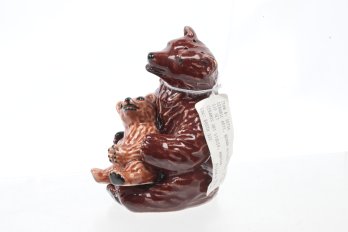 Vintage Ceramic Arts Studio 'Mama & Baby Bear' Nesting Salt & Pepper Shakers