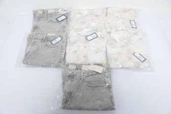 Universal Threads Goods Womens Sz Medium Jackets (4) And Sz 16 Jeans (3)