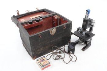 Vintage Spencer Buffalo Microscope With Caring Case