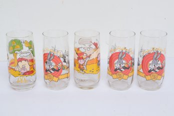 Vintage Collectible Glasses Peanuts And Looney Tunes