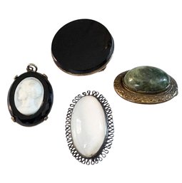 VINTAGE COLLECTION Four Assorted Brooches And A Cameo Pendant C1940s-1970s