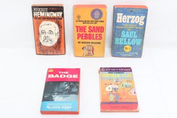 Group Of Vintage Books - Ernest Hemingway , John Steinbeck Etc