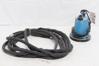 Simer Submersible Utility Pump With Hose