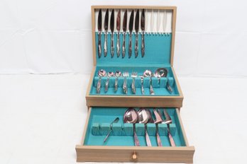 Vintage Mid Century Silverplate Flatware Set Fo 8  In Box