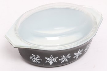 Vintage Pyrex Snowflake Garland Casserole Dish With Lid