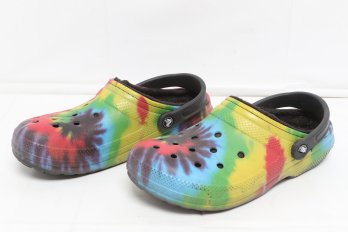 Dual Comfort Fleece Lied Tie-Dye Crocks - Size 10 W & 8 M