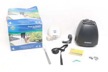 PetSafe Free To Roam Wireless Fence For Pet In Box