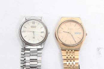 2 Vintage Seiko Quartz Men's Wristwatches Lot Gold & Silver Tone Day Date
