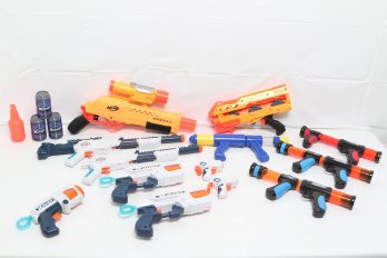 Large Grouping Of Nerf & Other Soft Dart Guns W/ Targets