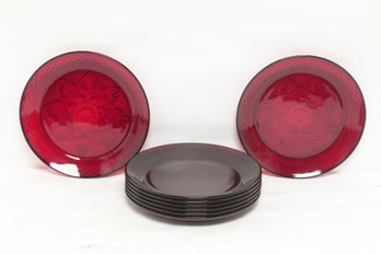 Set Of 8-10' Cranberry Glass Dinner Plates With Decorative Pattern