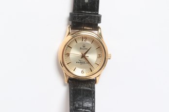 Bulova Mens Gold Tone Wristwatch Black Leather Band Working Condition