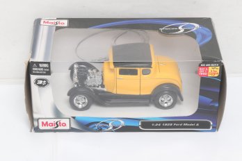 1/24 1929 Ford Model A Die Cast Metal Collectible Car Made By Maisto New In Box