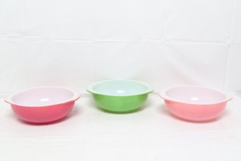 Vintage Pyrex Flamingo Pink And Lime Green Round Casserole Dishes