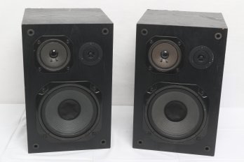Pair Of Optimus STS 100 Speakers