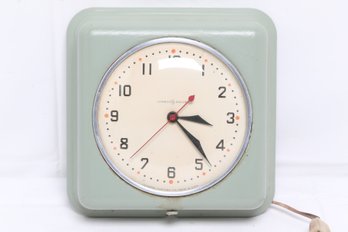 Vintage 1940's  General Electric (gE) Telechron Wall Clock