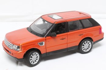 Maisto Special Edition 1:18 Scale Diecast Model Of A Range Rover Sport In Copper Color