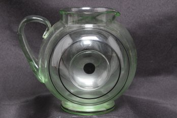 Rare Vintage Anchor Hocking Green Uranium Glass Pitcher From The Circle Line Circa 1930-1934