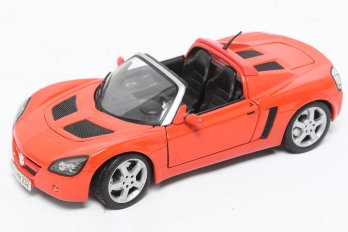 Maisto 1:18 Scale Diecast Model Of Opel Speedster In Orange