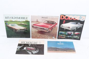 Collection Of Vintage 1970's Car Dealer Catalogs/brochures