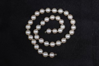 Nice Quality Pearl Necklace