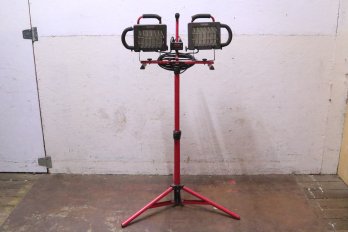 Craftsman 1000- Watt Halogen Work Light Wit Tripod